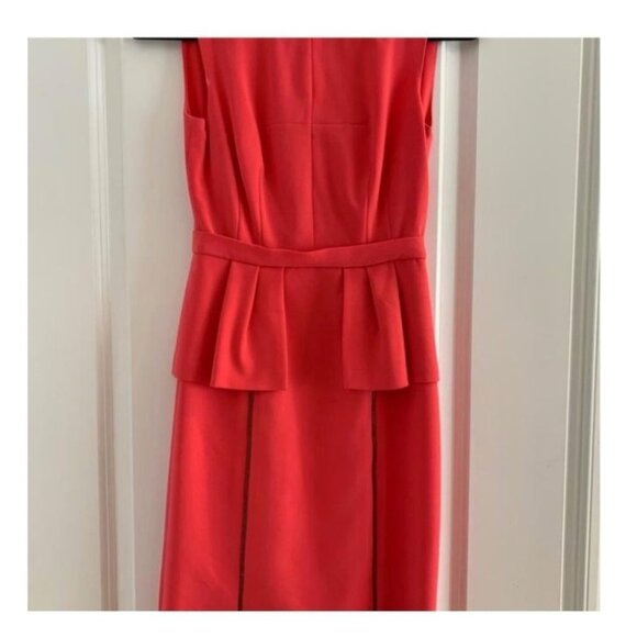 Ashleigh Sleeveless Zipper Peplum Dress - Picture 5 of 8